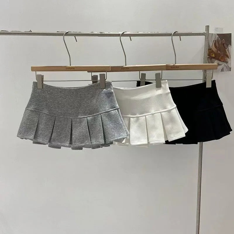 Sexy Mini Skirt Women New Summer Black Fashion Zipper Partywear Casual Slim Pleated Skirt Elegant Versatile Sexy Female Skirt